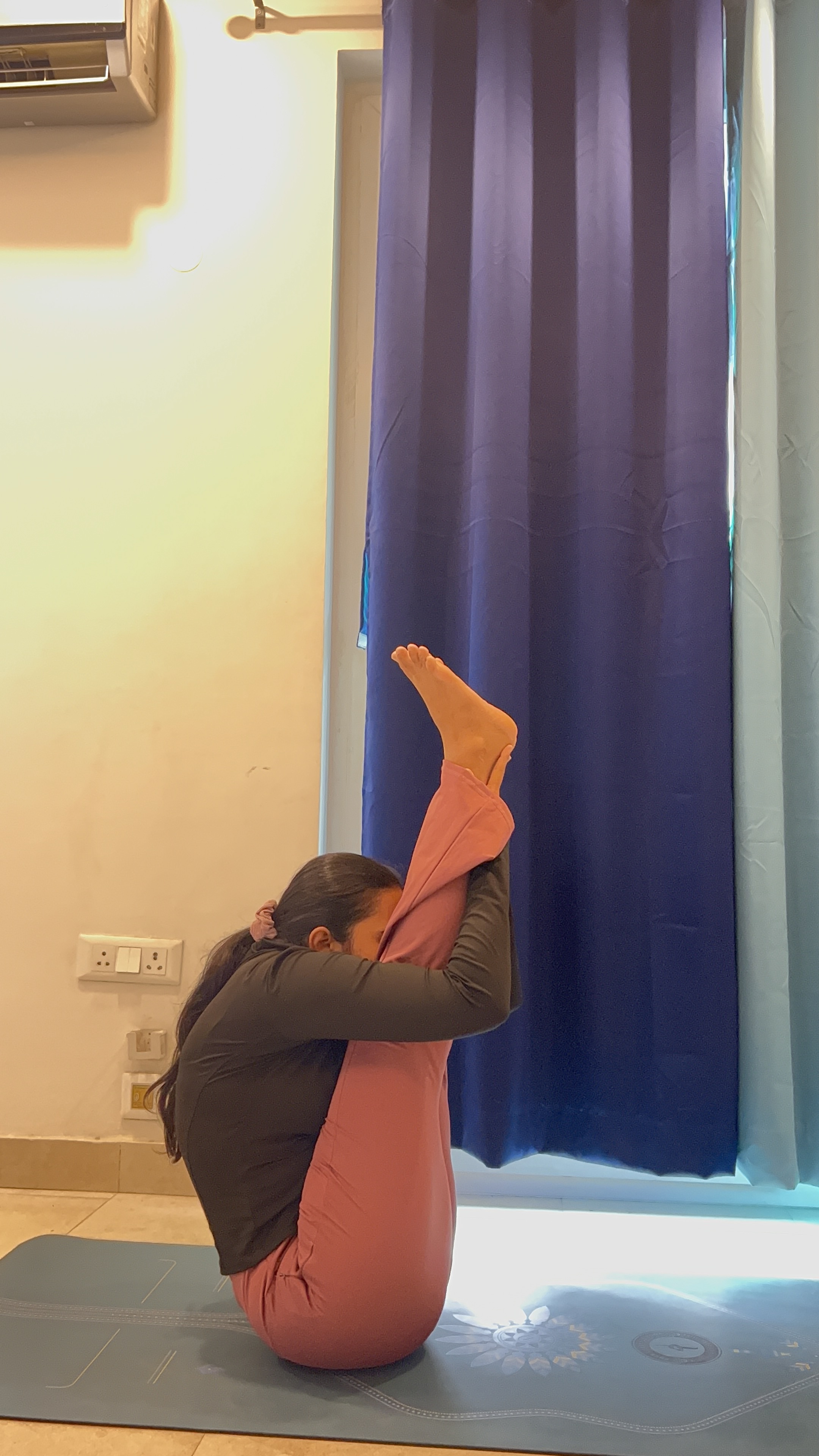 Dolly Bhardwaj — flowing sequence